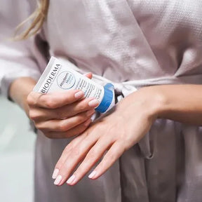 Creme Para Mãos Bioderma Atoderm Mãos e unhas – 50ml